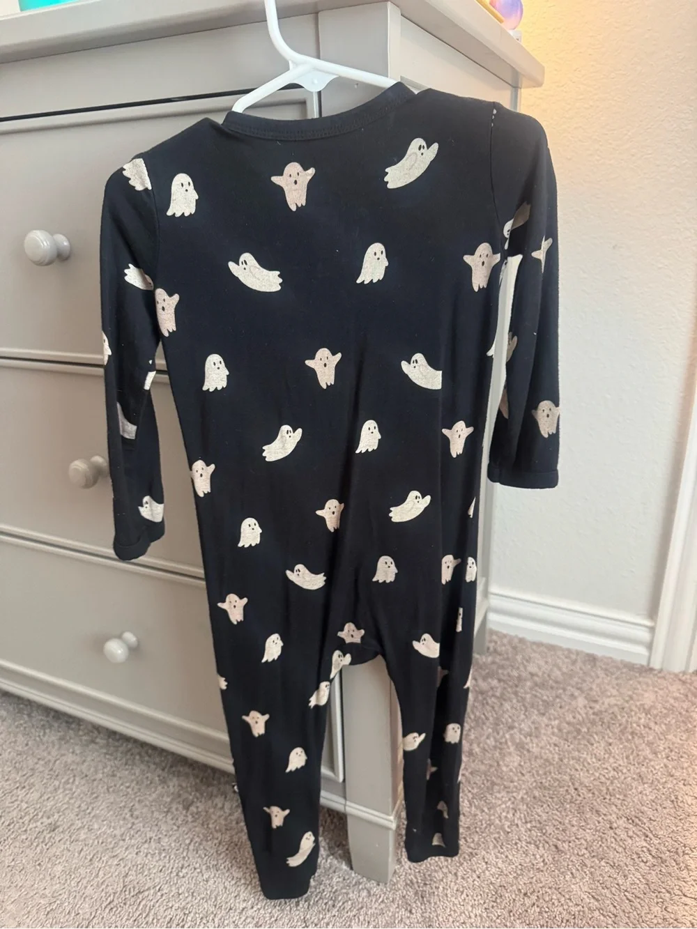 Kyte BABY Black Zipper Romper One-Piece with Cream Ghosts